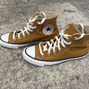 Like New Converse Chuck Taylor All Star High Top Sneakers shoes women's size 7.5